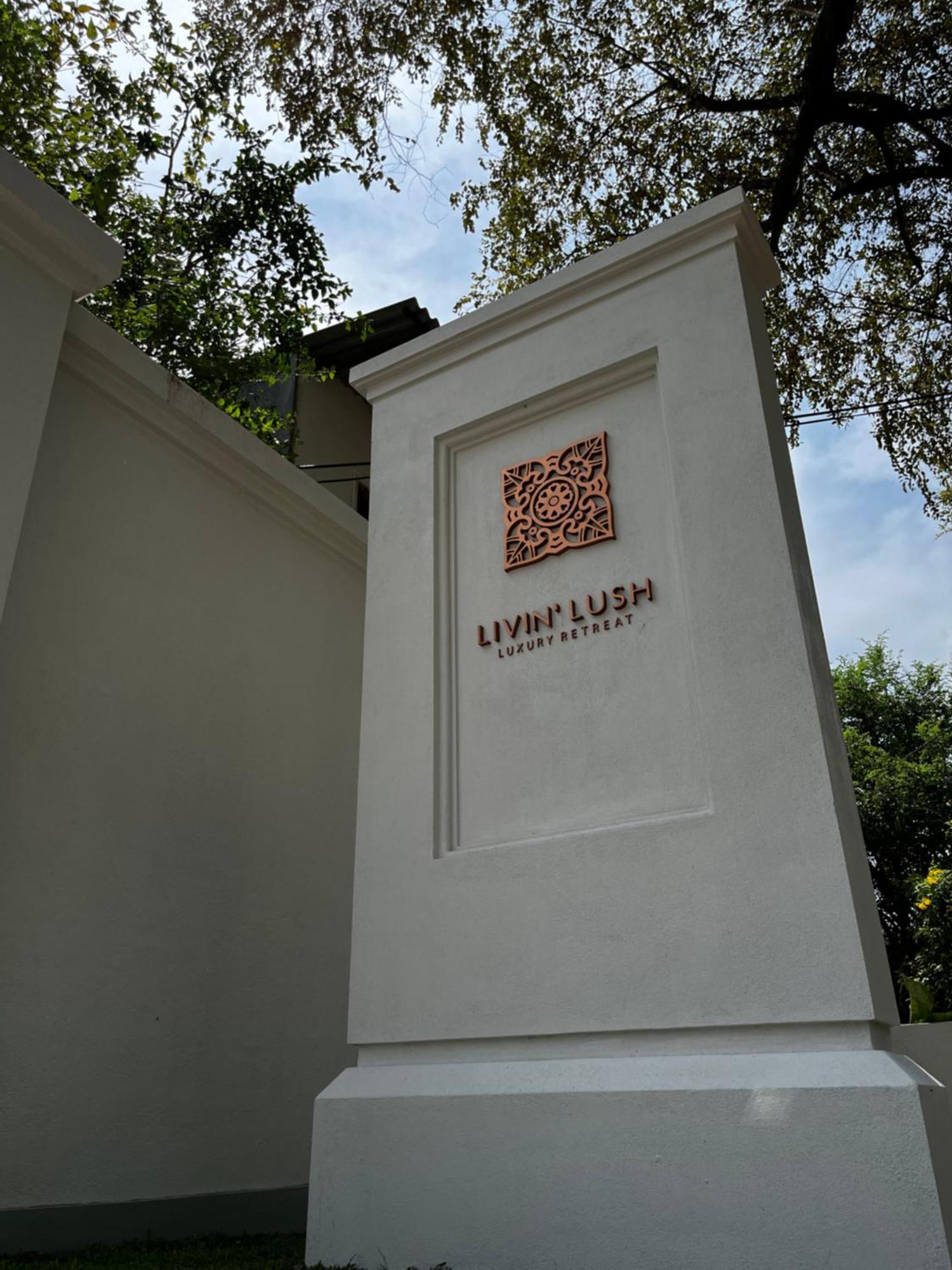 Livin Lush Luxury Retreat Hotel อนุราธปุระ ภายนอก รูปภาพ