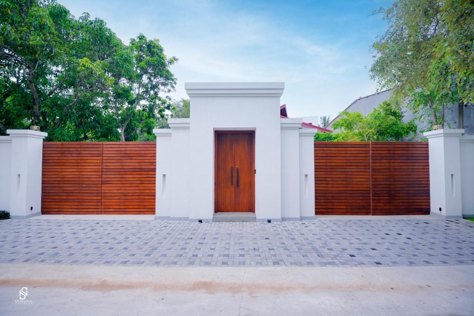 Livin Lush Luxury Retreat Hotel อนุราธปุระ ภายนอก รูปภาพ